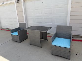 3-Piece Outdoor Wicker Patio Dining Set