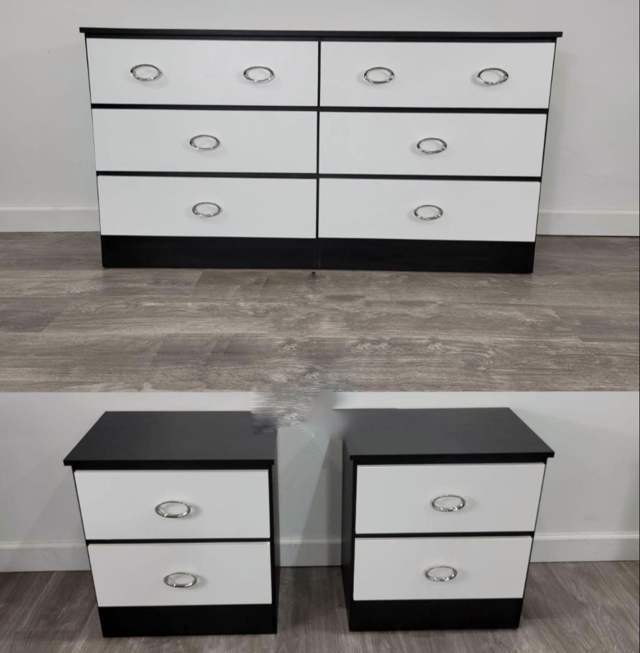 Dresser And 2 Nightstands - Cómoda Y 2 Mesitas De Noche