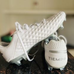 Nike Soccer Cleats New