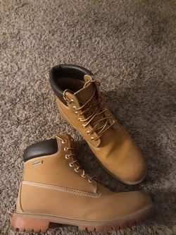 Slightly-worn Dexter brand Mens Khaki-colored Timberland style boots-size 10.5