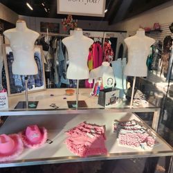 676 MARSHALL AVE (11-5) Retail Consolidation Sale EVERTHING MUST GO!!!!!