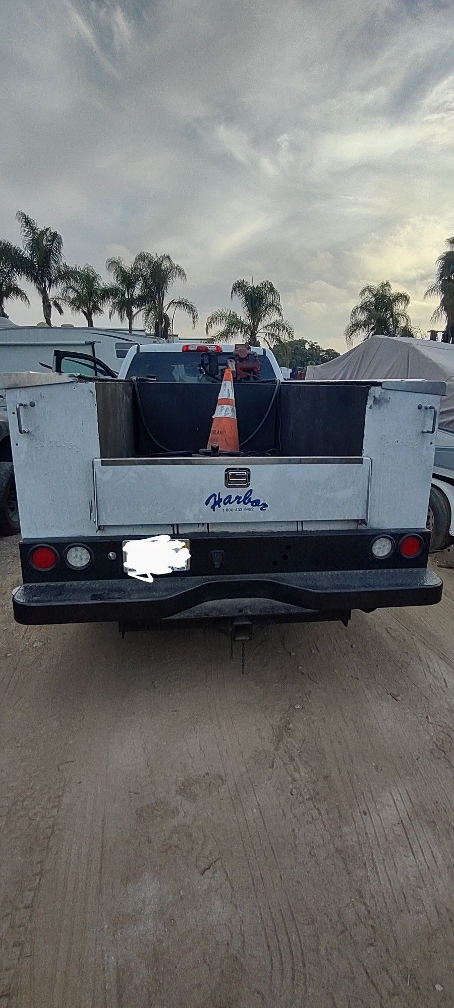 HARBOR TRADESMEN UTILITY BODY 9FT