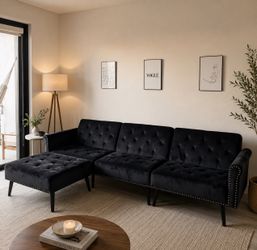 Free delivery 🚚. Sectional sofa.