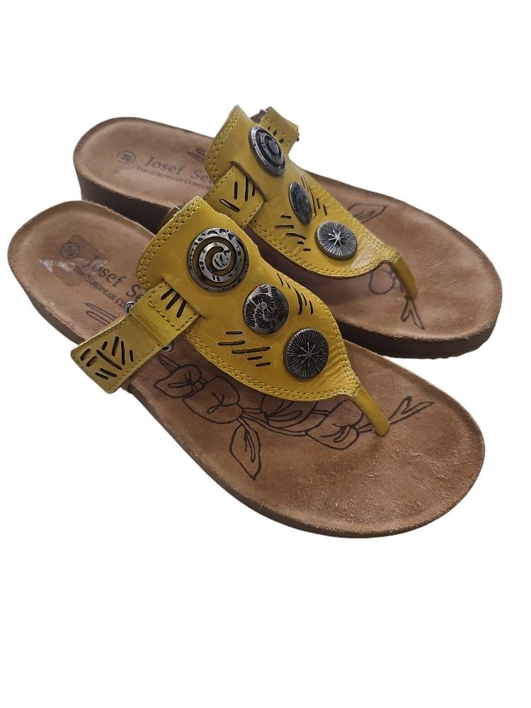 Josef Seibel European Comfort Leather Medallion Thong Wedge Sandals Size 39(8)