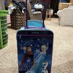 American Tourister Children’s Elsa And Anna Carry On Luggage 