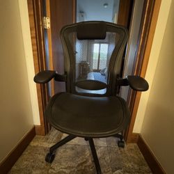 Swivel Office Chair With Head Rest