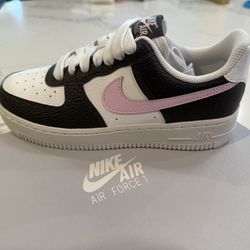 Nike Air Force 1 *Brand New*