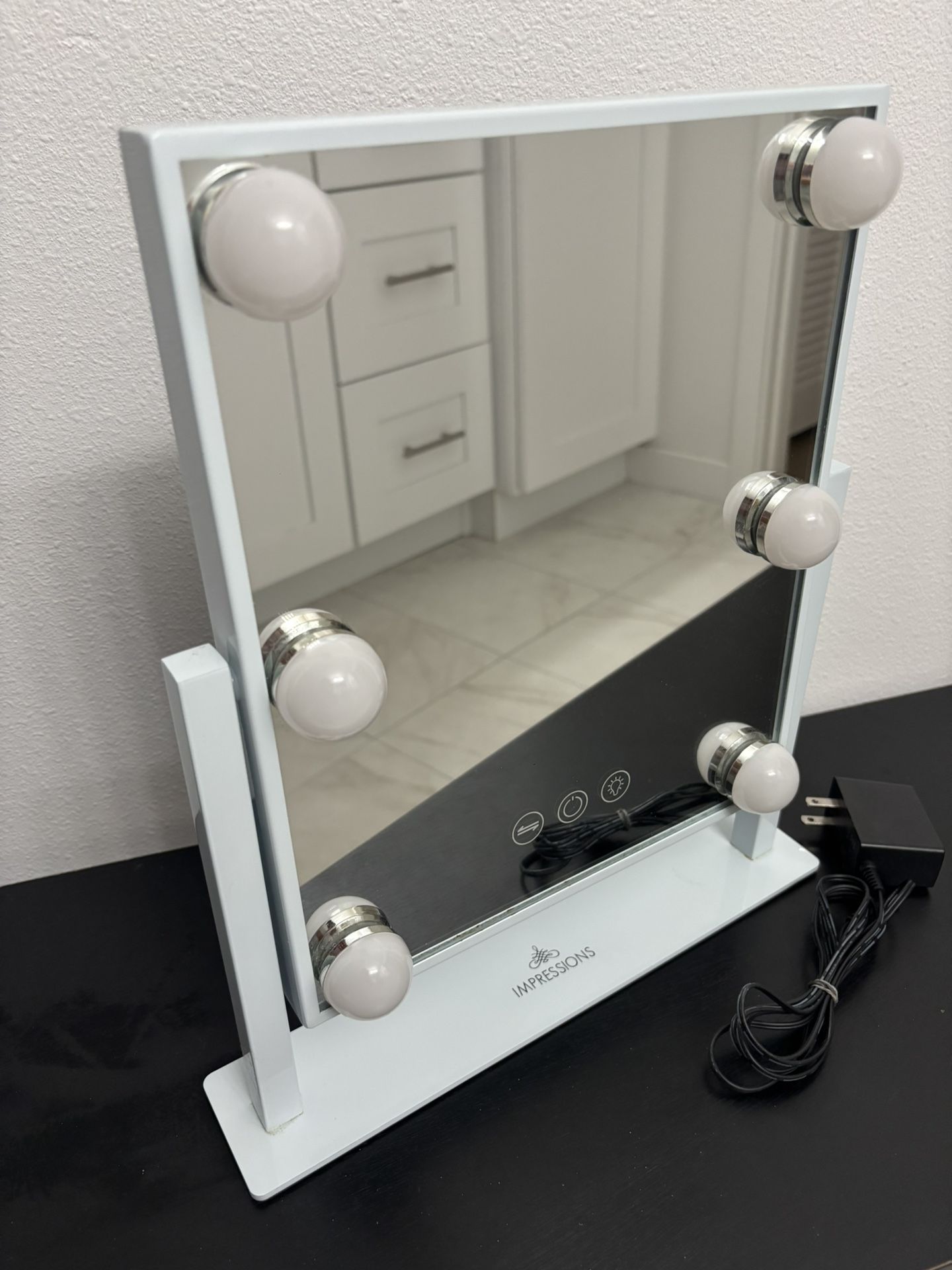 Impressions Vanity