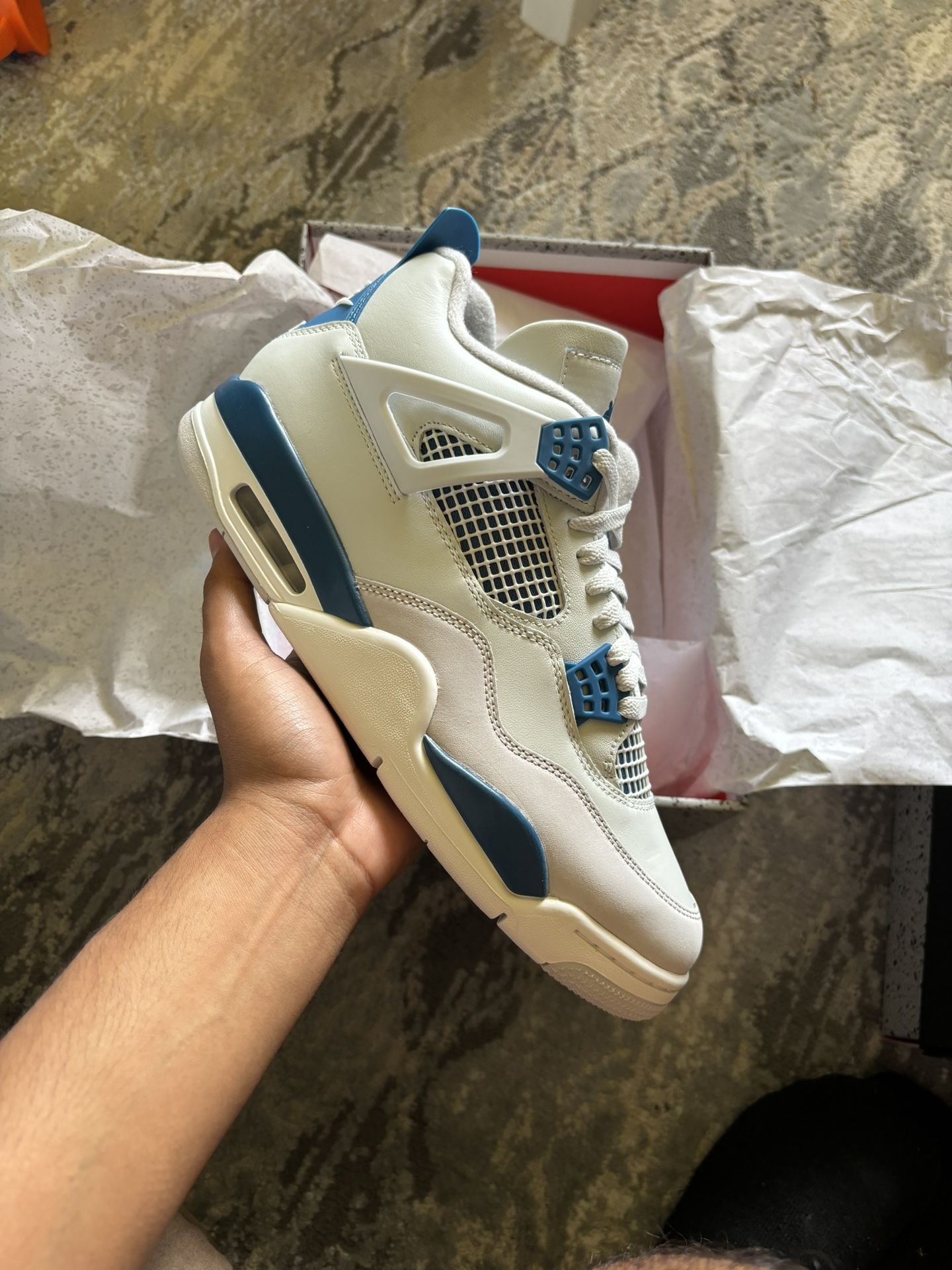 Jordan 4 Military Blue