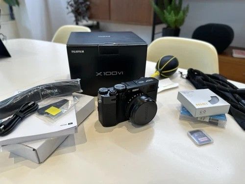 Fujifilm X100VI Digital Compact Camera - Black (with accessories)