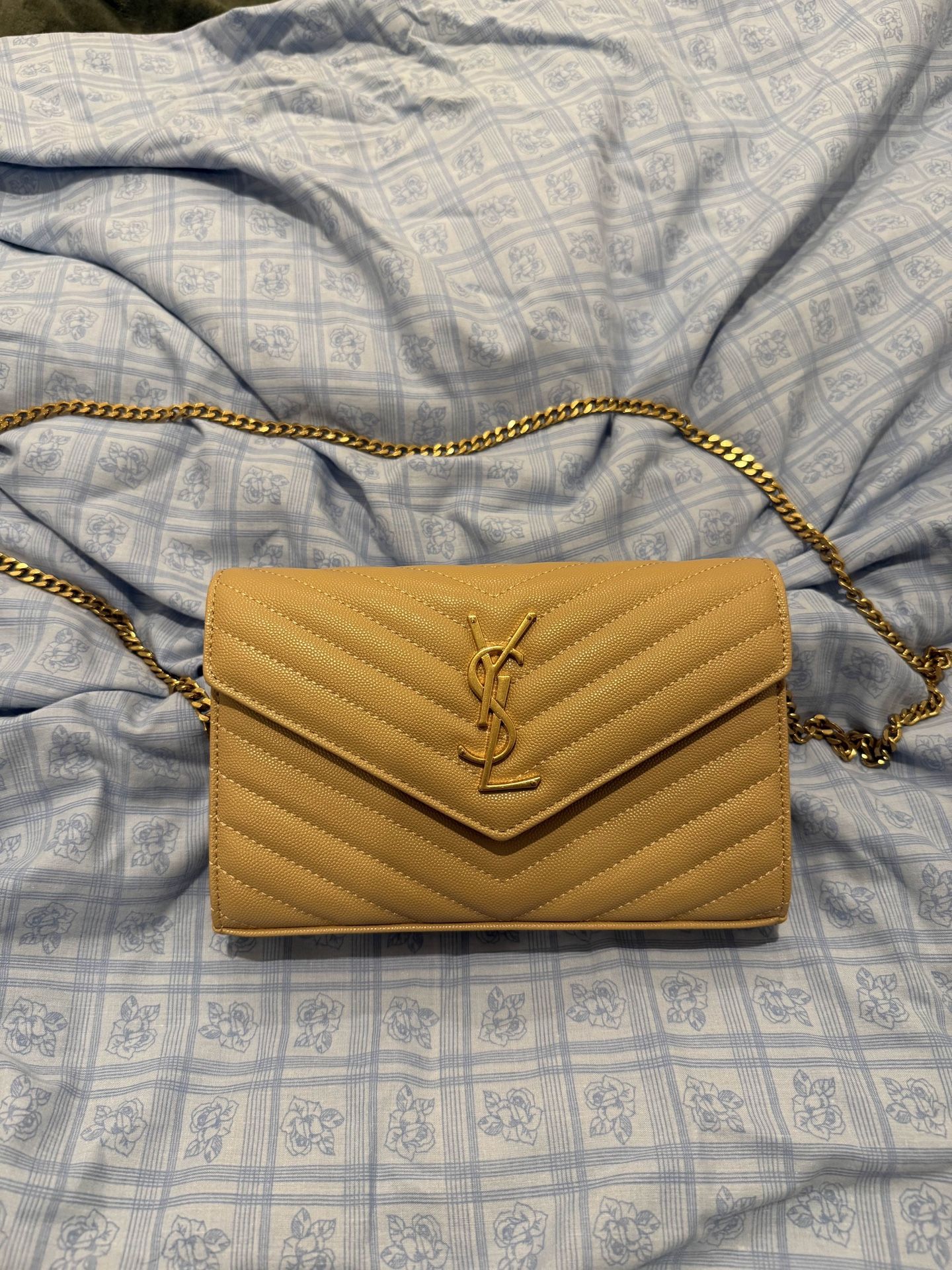 SAINT LAURENT YSL Wallet on Chain Quilted Envelope Leather Cross Body Bag