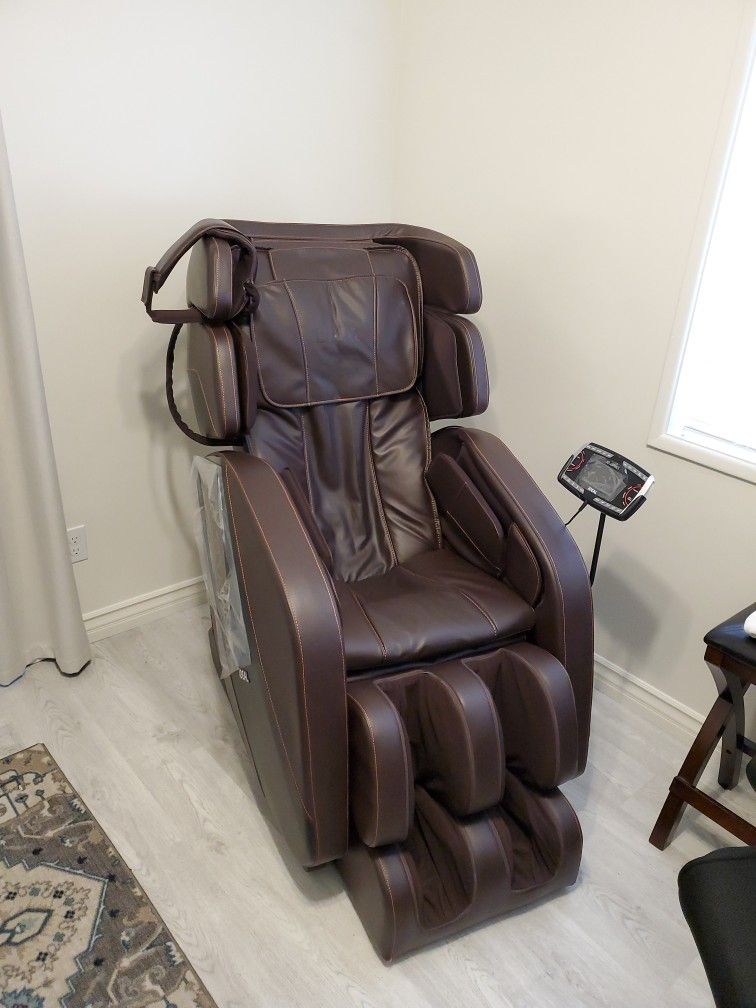 MASSAGE CHAIR, EXELENT CONDITIONS(NEW)