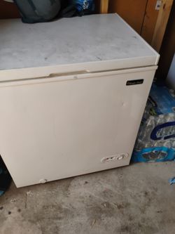 Magic chef freezer