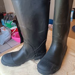 Work Boots Or Rain Boots