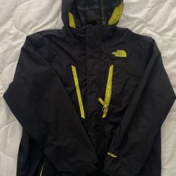 The north face Hyvent youth size 10 12 jacket