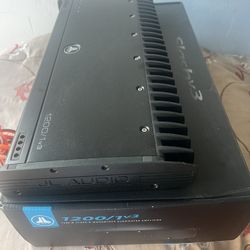 JL AUDIO SOUND SYSTEM