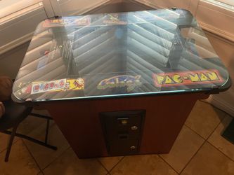 Game cocktail table