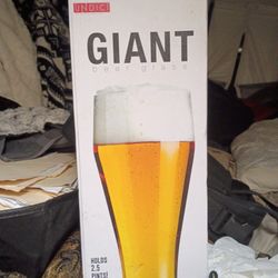 40 oz. G I A N T. Beer  Glass - New 