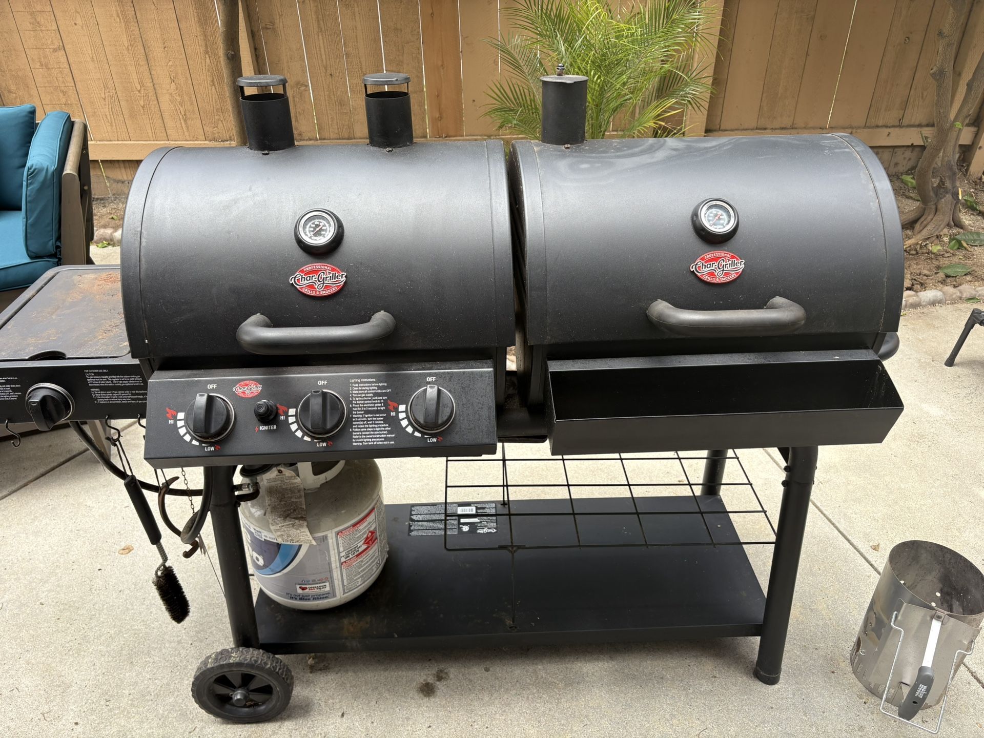 Char-Griller Dual Gas / Charcoal BBQ w/ Cover