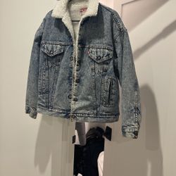 LEVI’S Fur Jean Jacket 