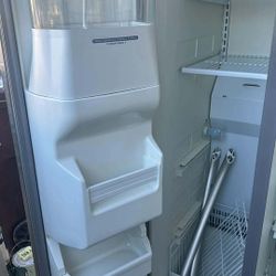 Kenmore Refrigerator 