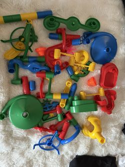 TOYS. Marble Run. Whole Set. Over 60 Pieces.