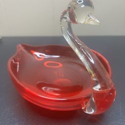 trinket dish art glass swan - clear and red glass - measurements in photos