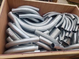 huge box full of emt conduit elbows 1"-3.5"
