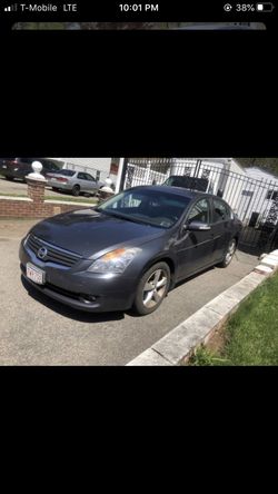 Nissan Altima low mileage