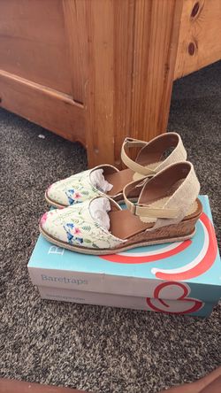 Baretraps Floral Wedge Sandals