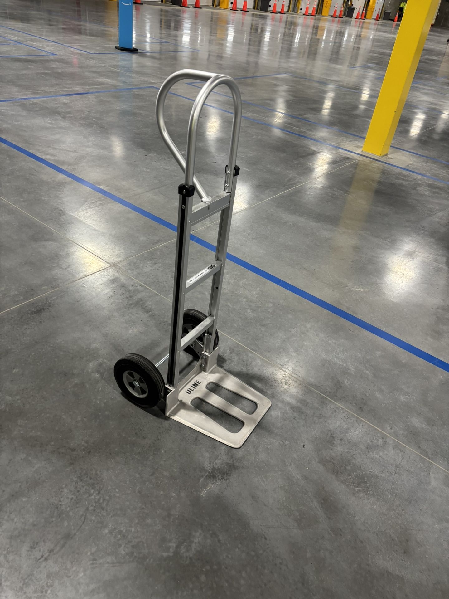 Uline Aluminum Hand Truck 500lb