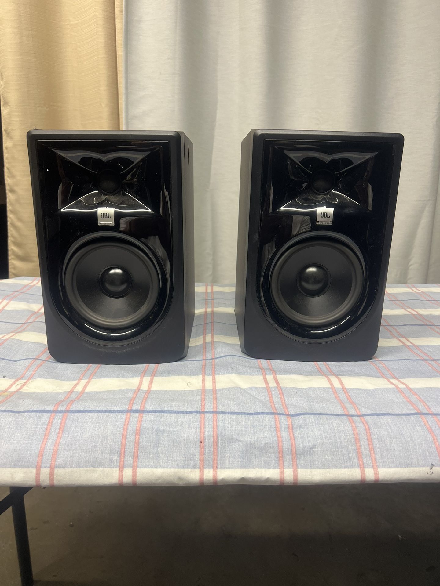 JBL 3 MK II Active Speakers