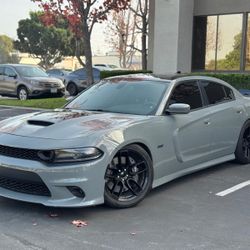 2017 Dodge Charger 392 Scat Pack! 31k Miles ! 