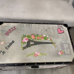 Very Gorgeous Ottoman with storage