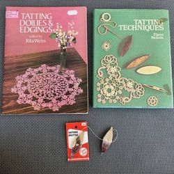 Lot of 2 Tatting Books and Boye and Susan Bates Tatting Shuttles