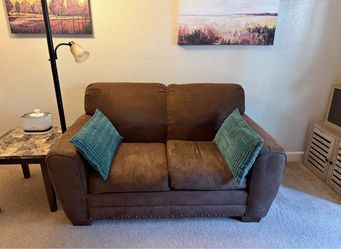 Beautiful brown loveseat