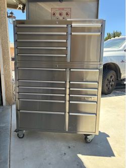 Huge stainless steel CSPS toolbox￼