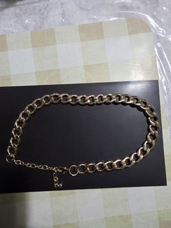 Gold Tone Chunky Chain Necklace – Statement Style
