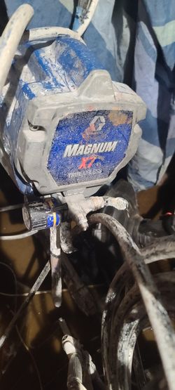 2 Sprayers + Compressor Male Offer