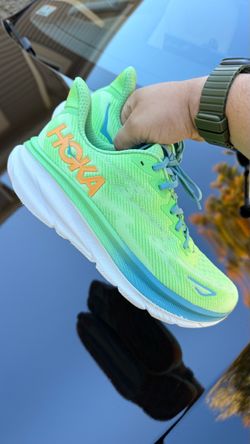 HOKA Clifton 9 Zest / Lime Glow | US 10