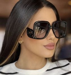 Gucci Sunglasses GG1326S 