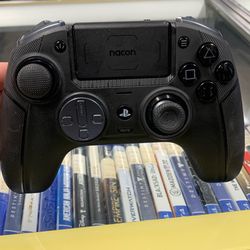 Nacon Revolution Pro 5 Controller 65405-1