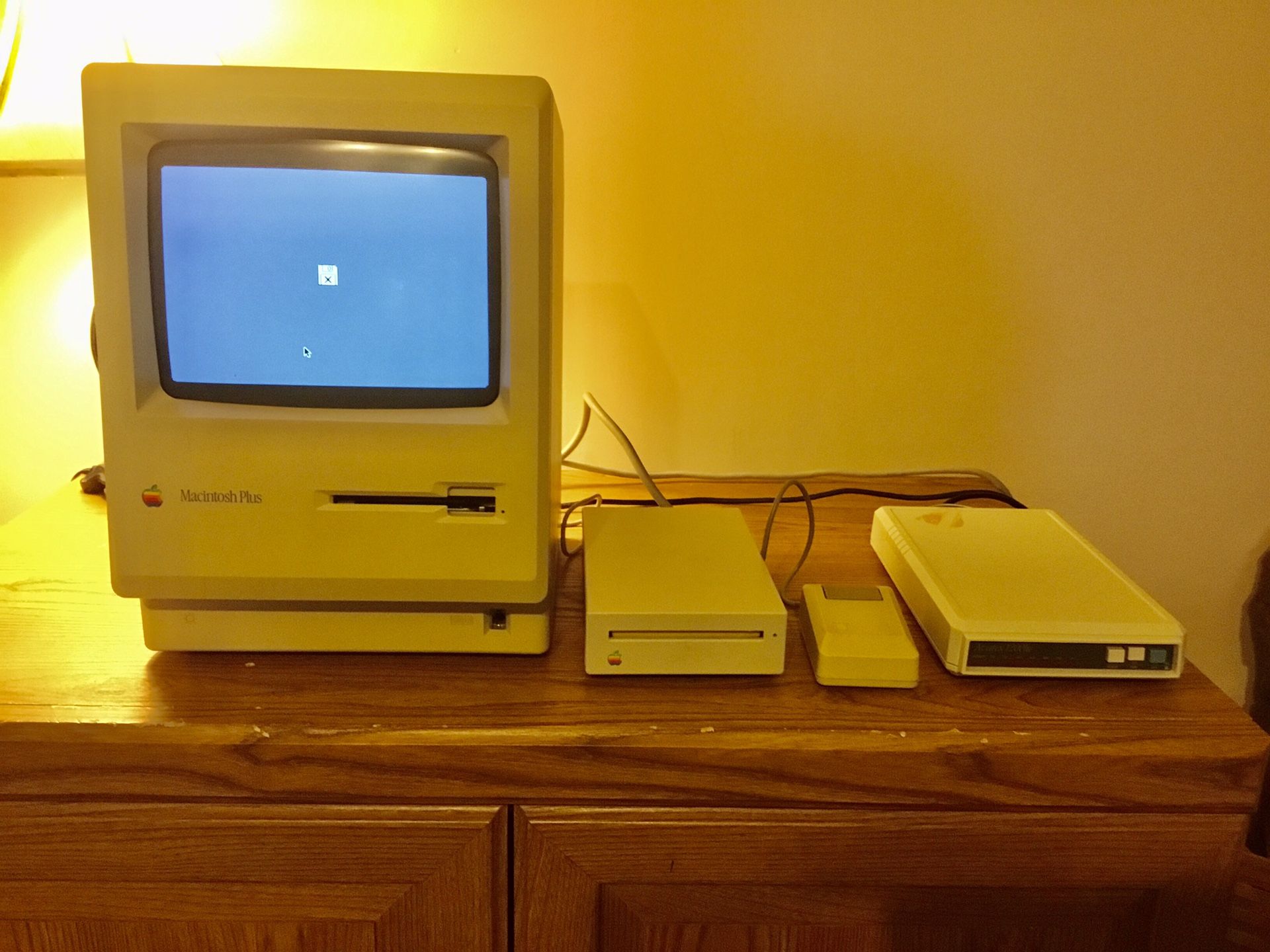 Apple Macintosh Plus with External Drive & Apple M0100 Mouse - must sell - make offer!!!!!