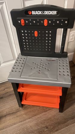 Tool Bench No Tools -$5