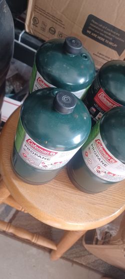 4 propane tanks all are full. $15 for all four
