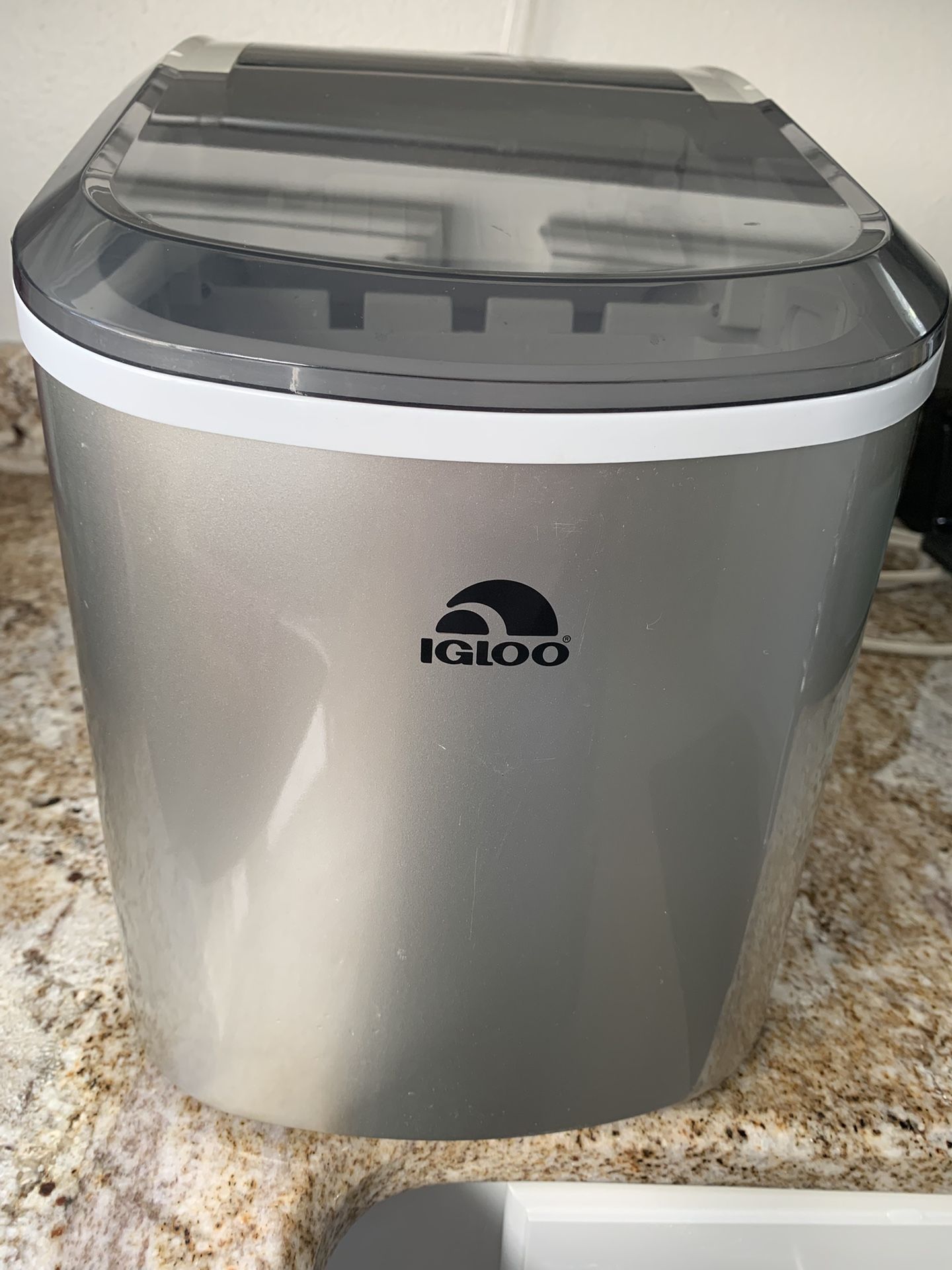 Igloo Portable Ice Maker