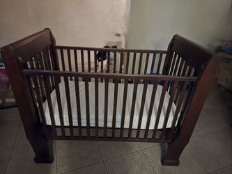 Pottery Barn Sleigh Bed STYLE 4-N-1 Convertible Crib