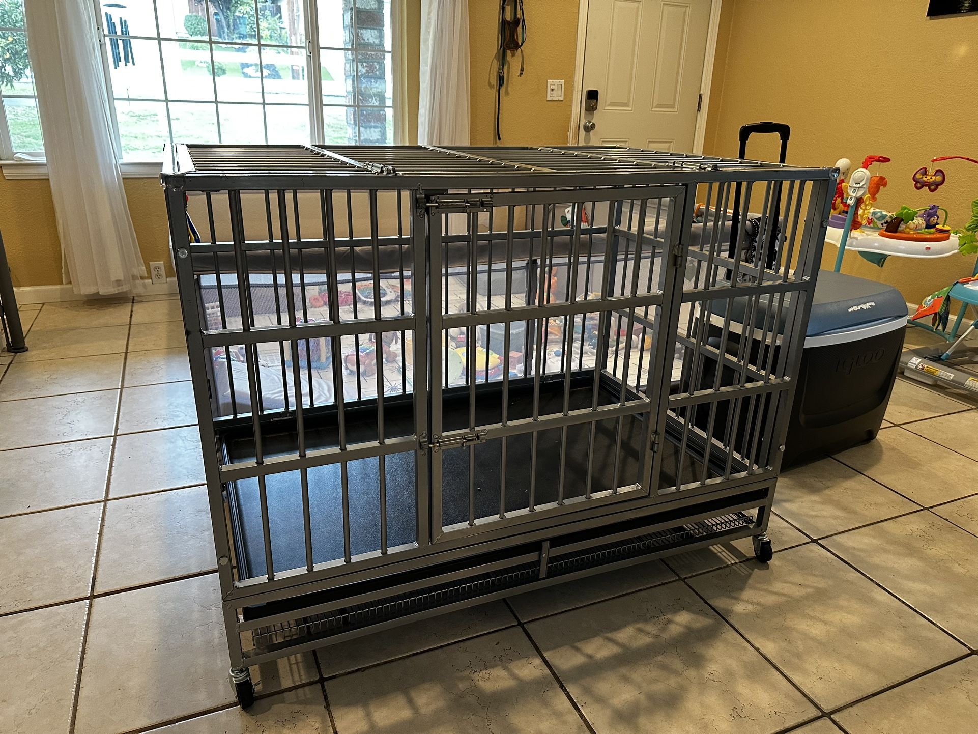 Extra Large Heavy Duty Dog Cage