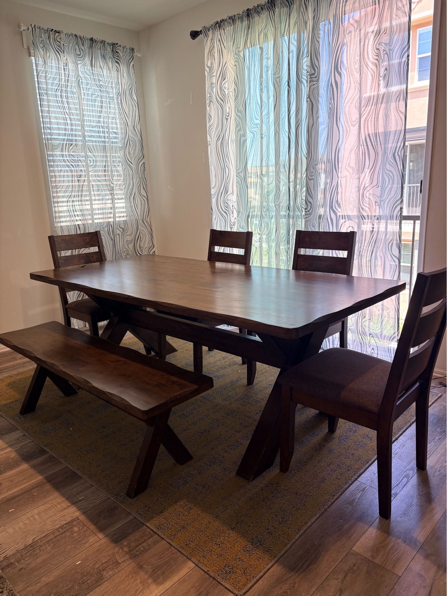 6-seater dining set