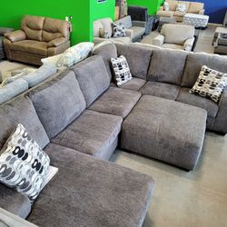 💖 Clearance Sectionals - Brand New, Available Now!